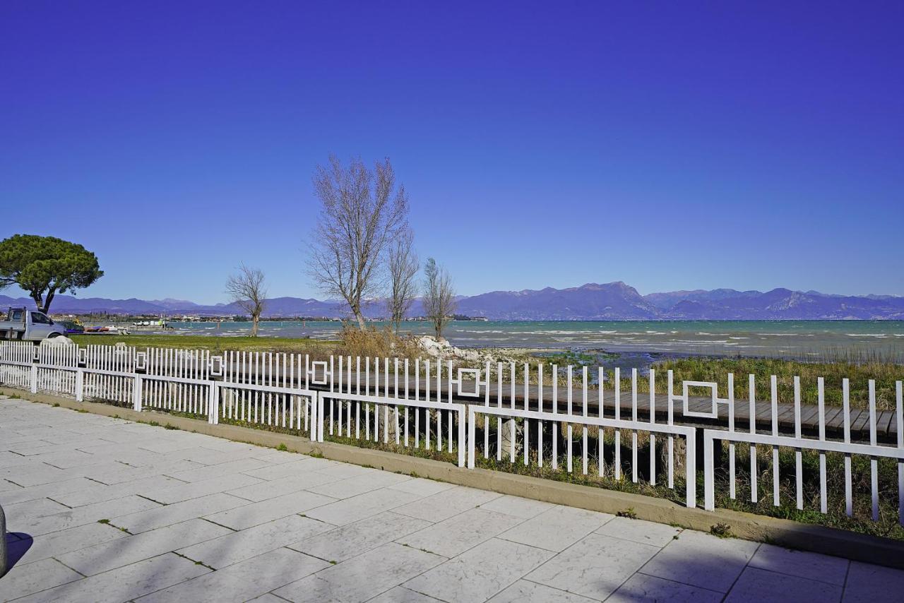 Il Porticciolo P1-12 By Wonderful Italy Apartment Sirmione Exterior photo